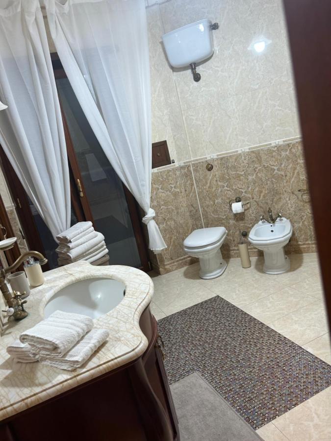 Luxury_C3 Apartment เนเปิลส์ ภายนอก รูปภาพ