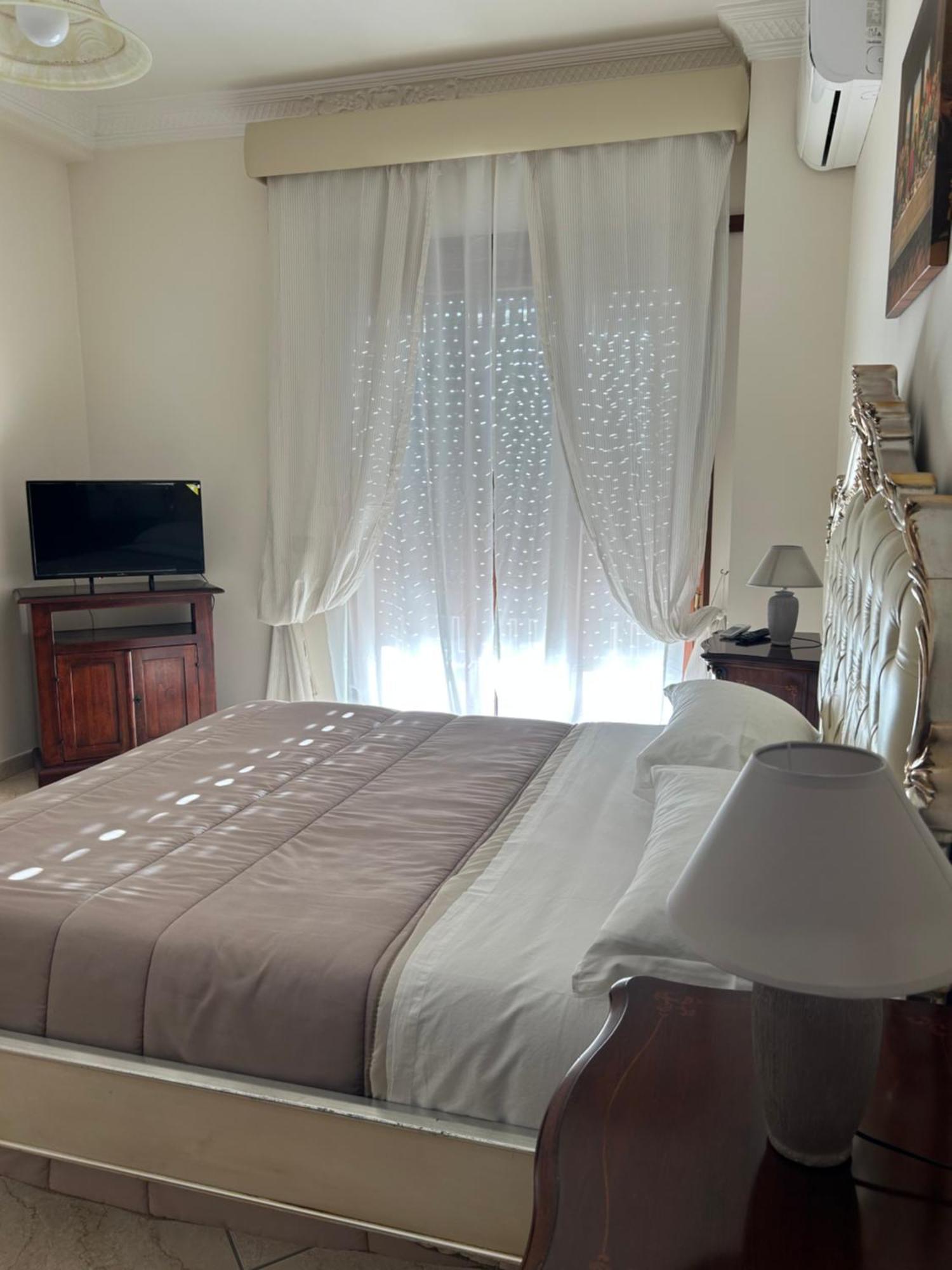 Luxury_C3 Apartment เนเปิลส์ ภายนอก รูปภาพ